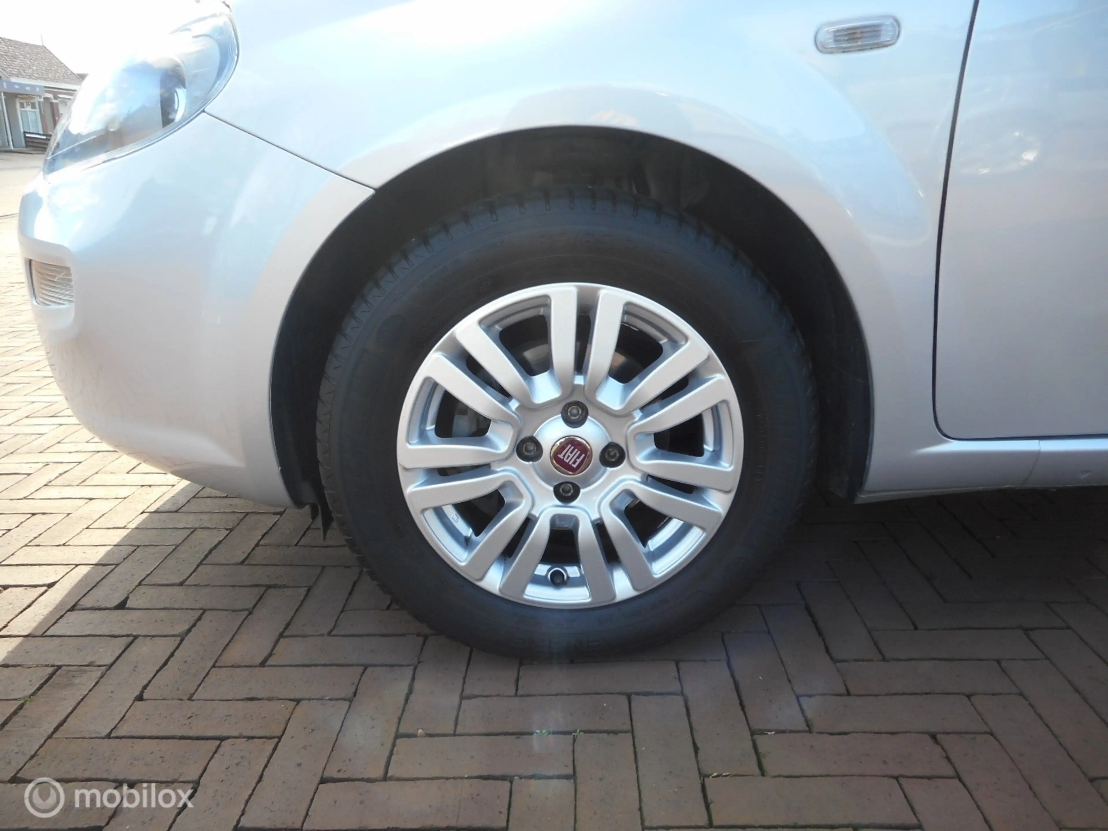 Fiat Punto TwinAir Turbo 100PK Edizione Cool 5drs METALLIC LA — photo 10