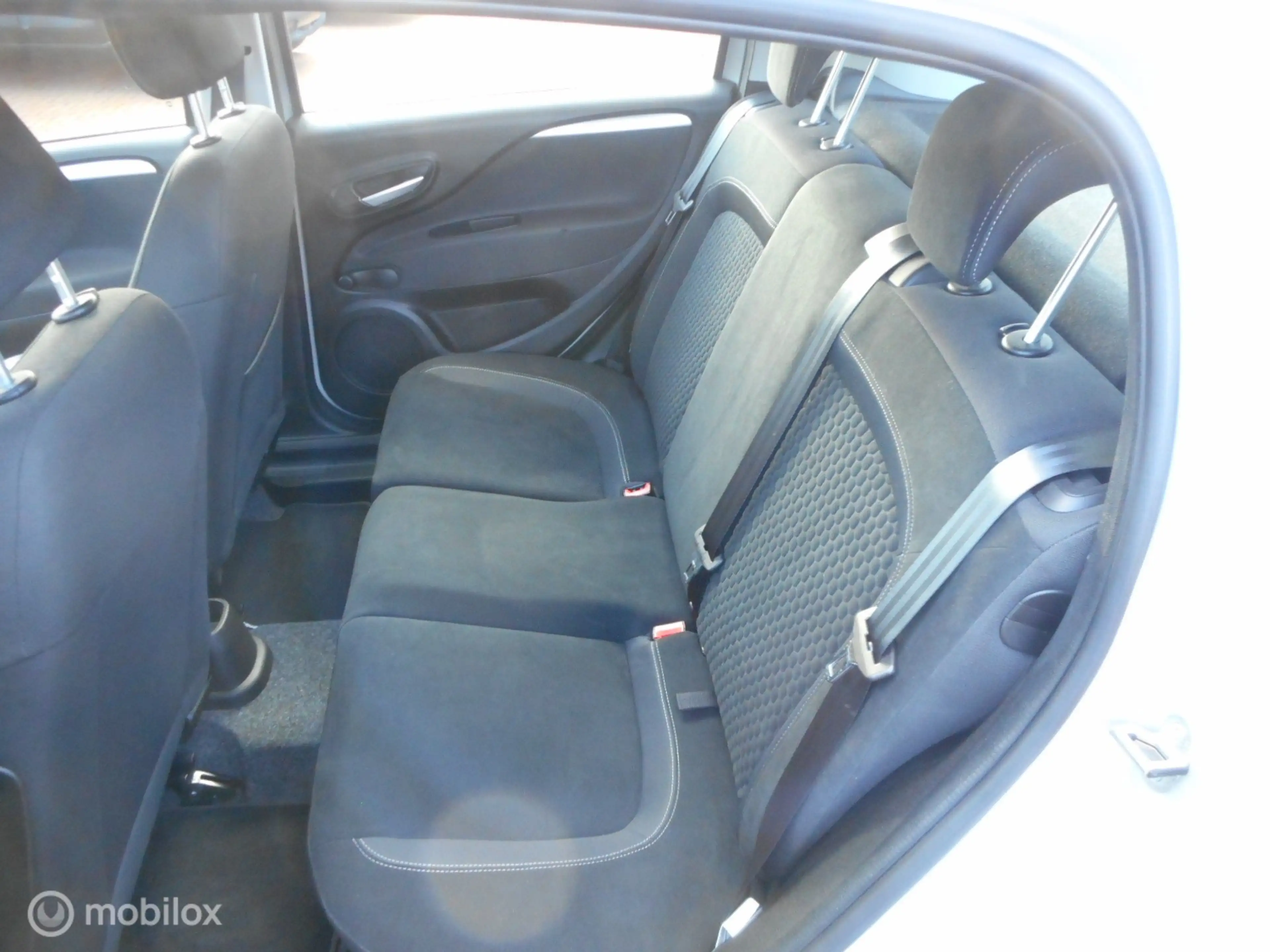 Fiat Punto TwinAir Turbo 100PK Edizione Cool 5drs METALLIC LA — photo 6