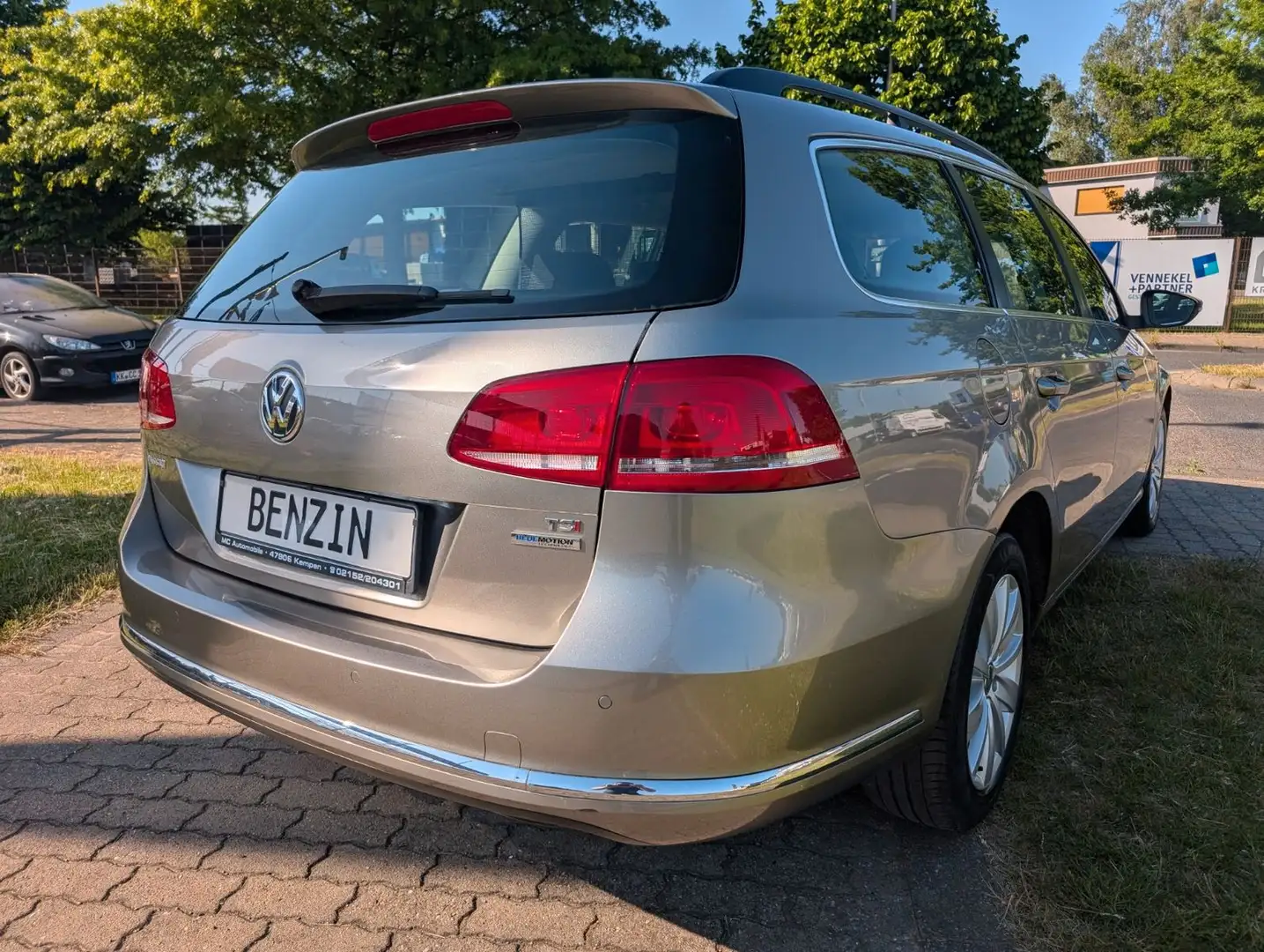 Volkswagen Passat Variant Comfortline BlueMotion*PDC V-H !! Braun - 2