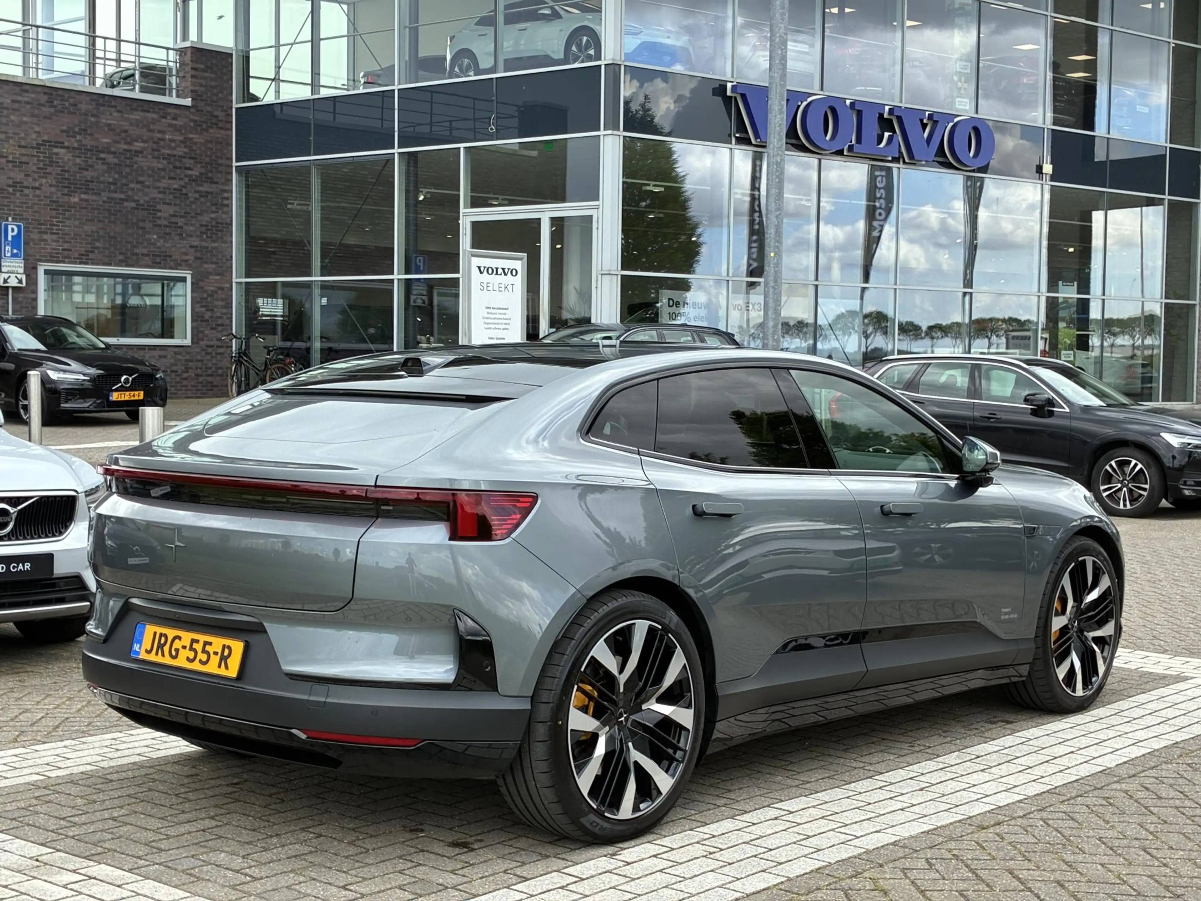 Polestar 4 Long Range Dual motor Plus 100 kWh Polestar 4 Long — photo 9