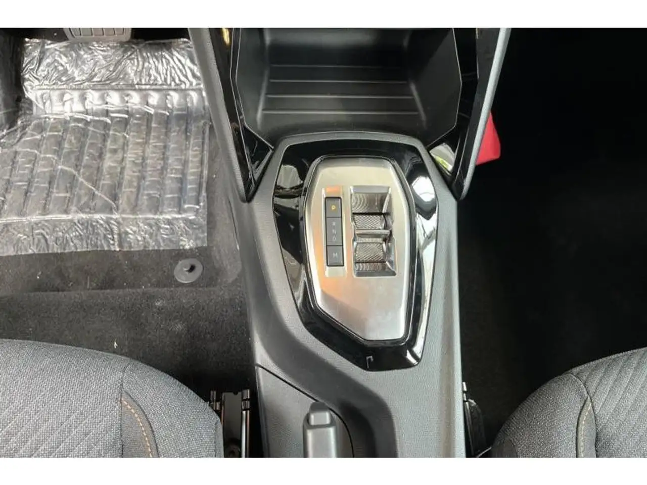 Peugeot 208 STYLE 15