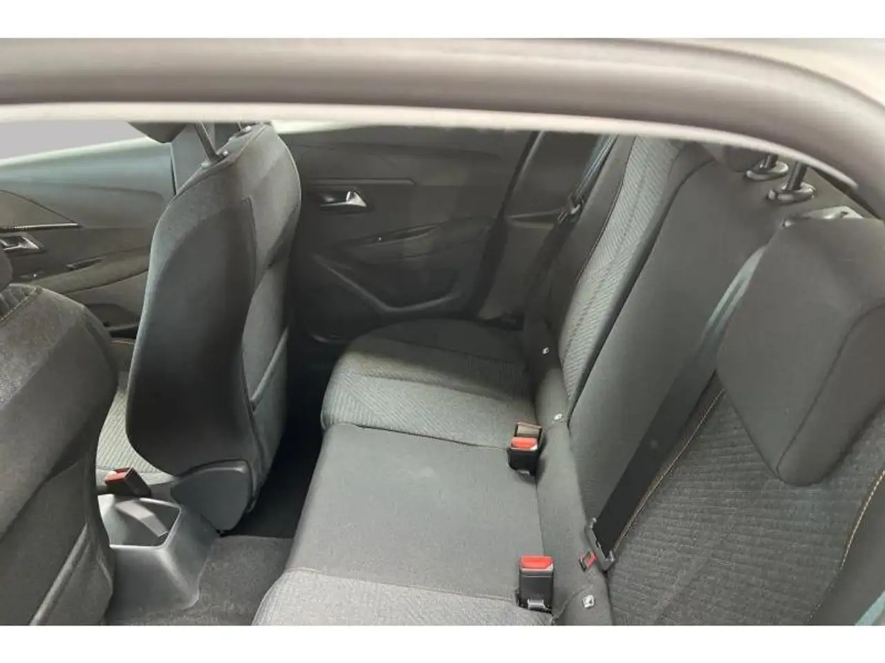 Peugeot 208 STYLE 17