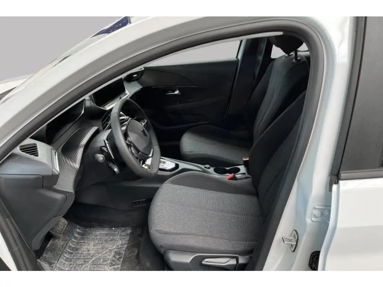 Peugeot 208 STYLE 10