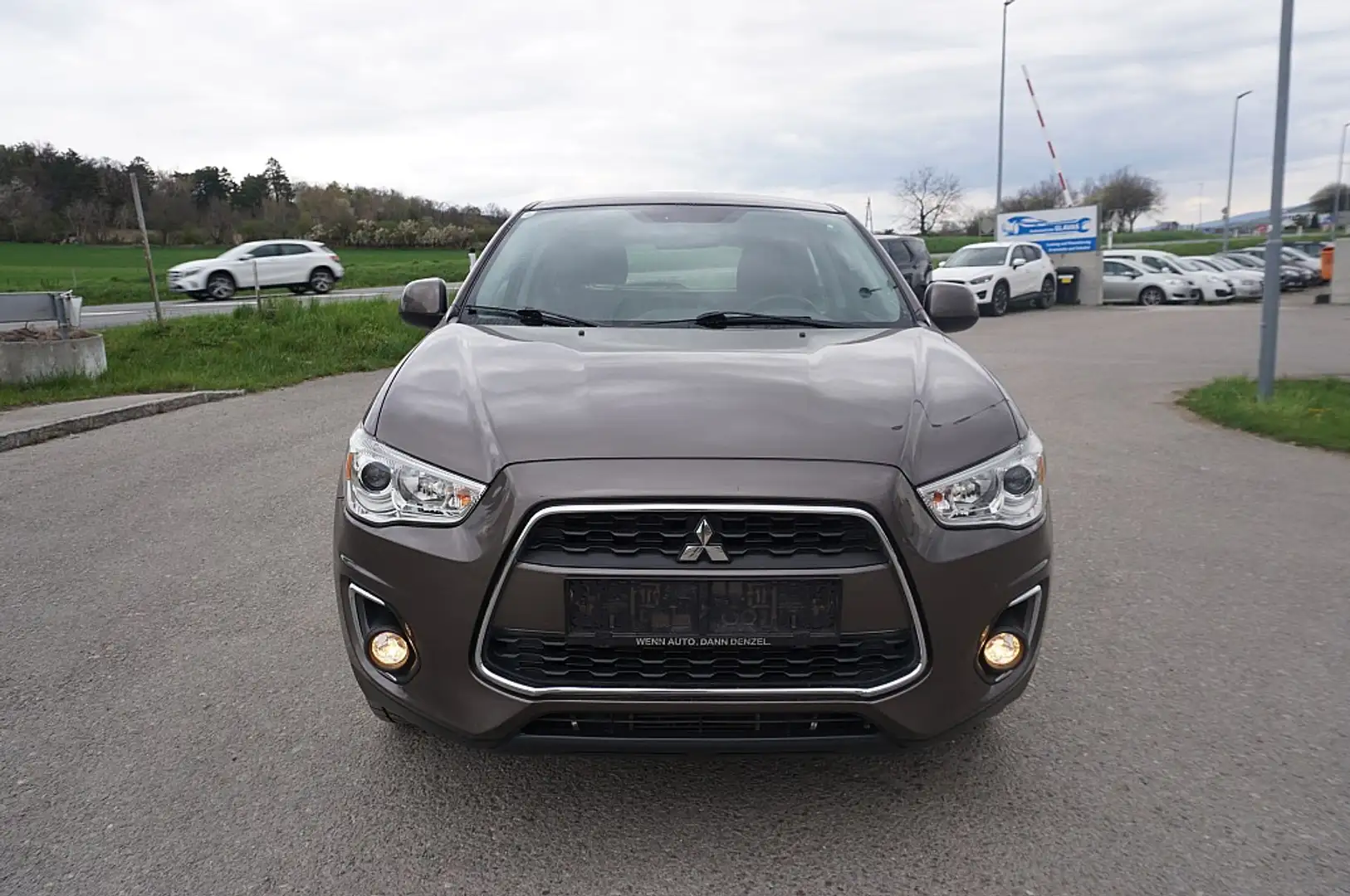 Mitsubishi ASX 1,6 DI-D LP Invite Braun - 1