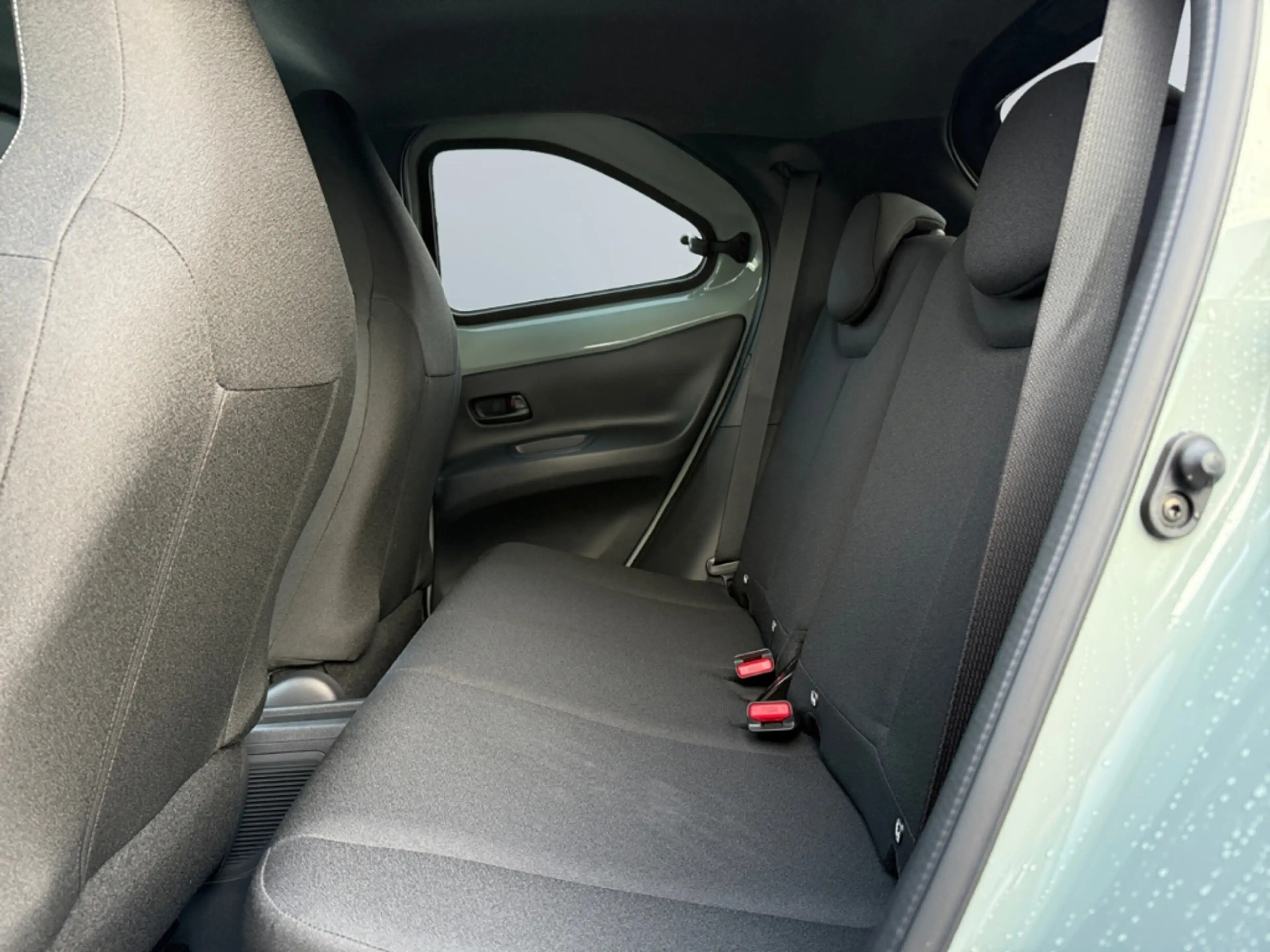 Toyota Aygo X Hybrid *Pdc Vo.&Hi. *Keyless *Sitzheizung — photo 14
