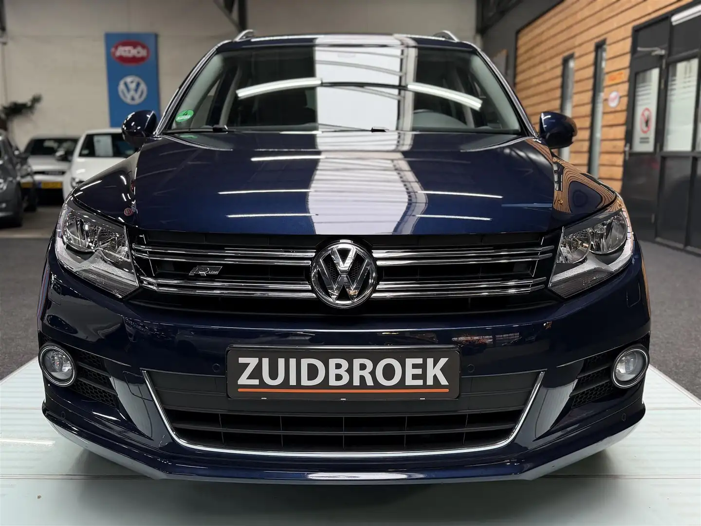 Volkswagen Tiguan 1.4 TSI R-Line 23DKM!! ZEER UNIEK!! Clima!! 19'' S Blau - 2