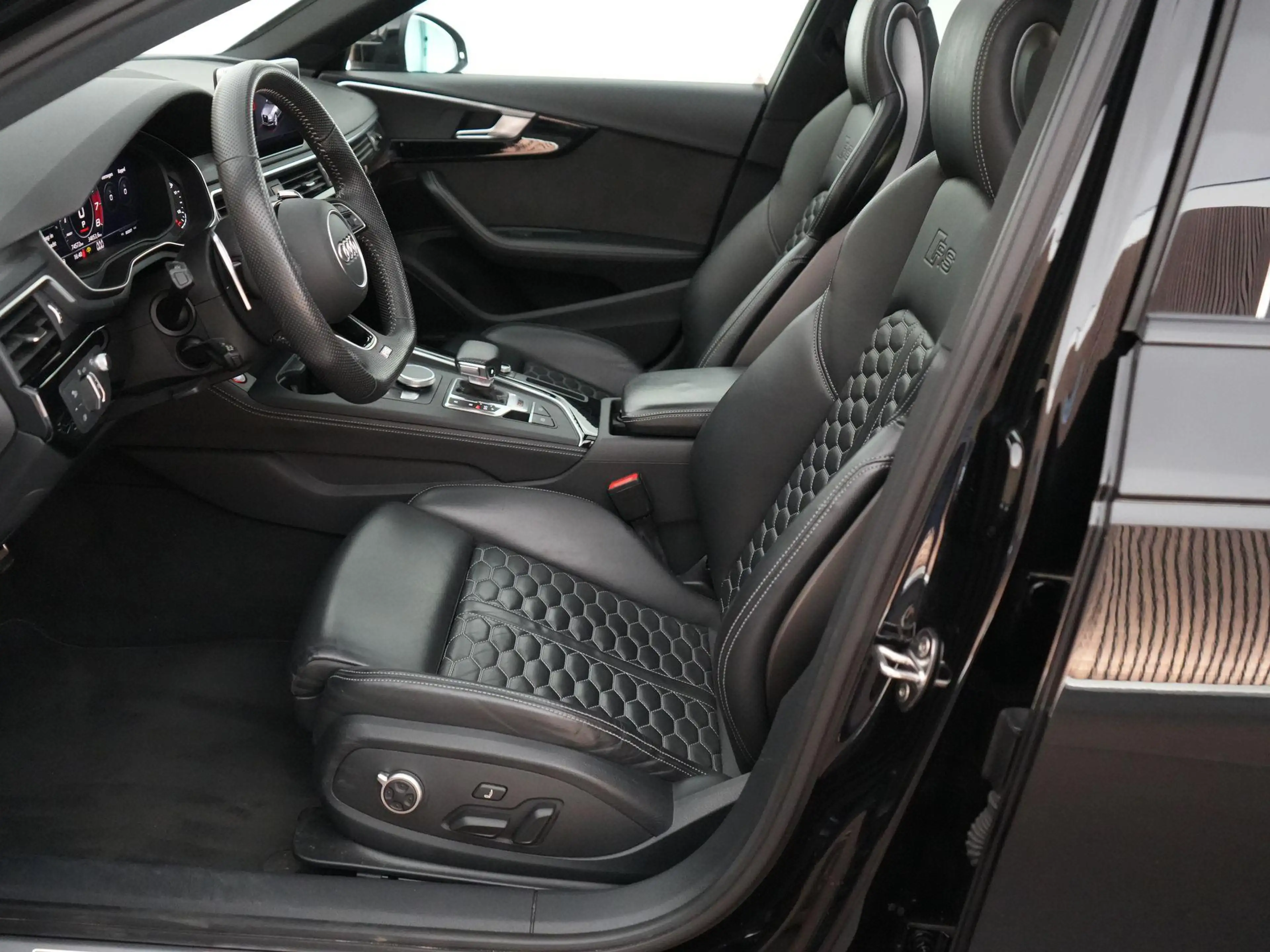 Audi RS4 Avant 2.9 450pk TFSI Quattro Pro Line Plus |RS-sea — photo 9