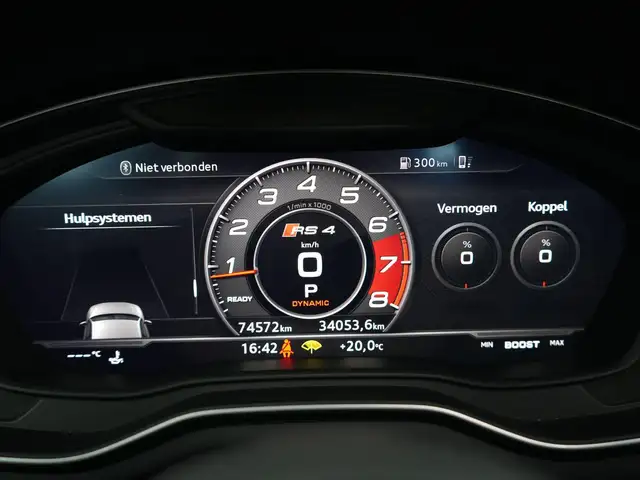 Audi RS4 view 13
