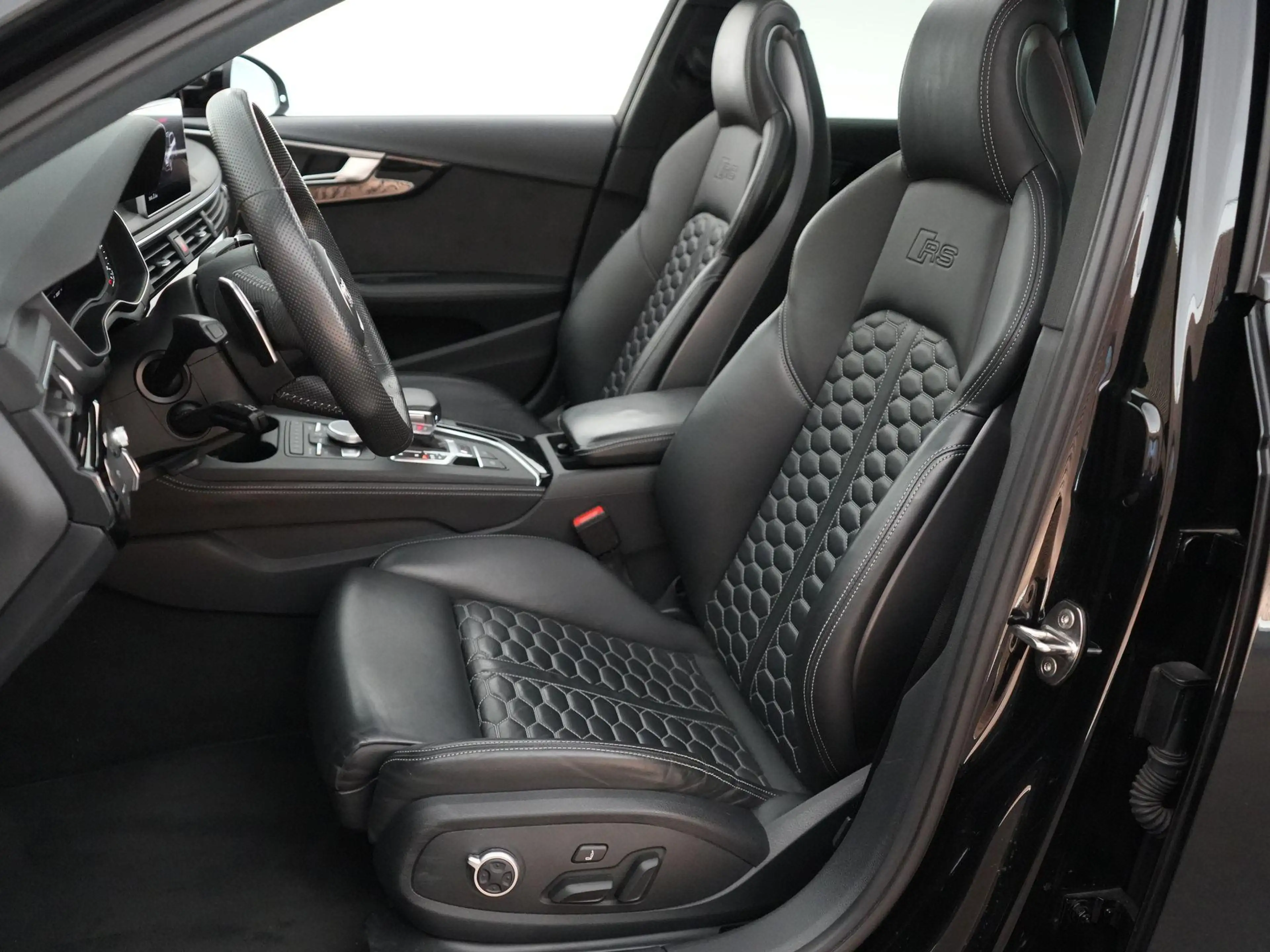 Audi RS4 Avant 2.9 450pk TFSI Quattro Pro Line Plus |RS-sea — photo 10