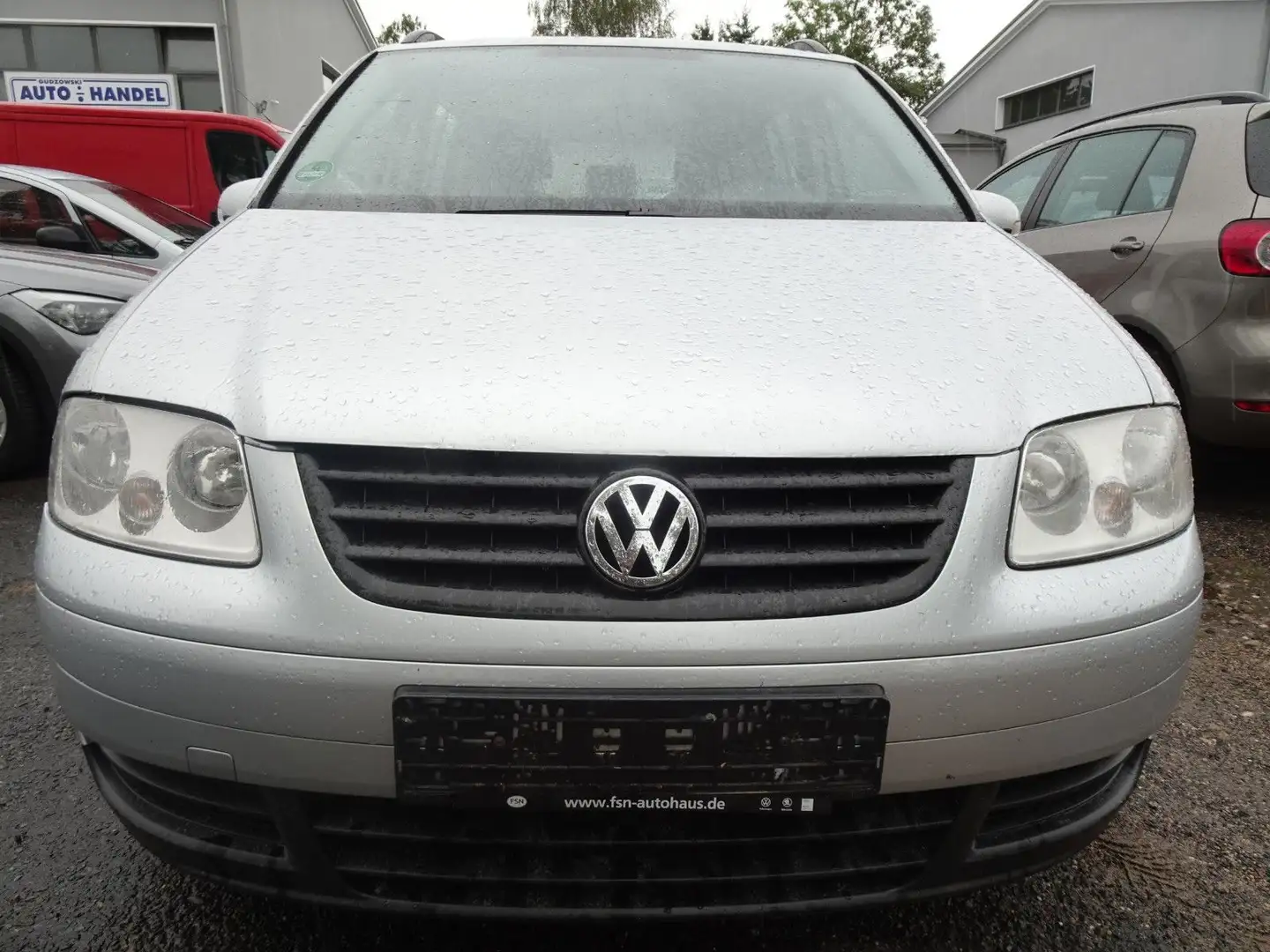 Volkswagen Touran 1.6 Basis 1.6, 75kW, KLIMA-CD-AU Silber - 2