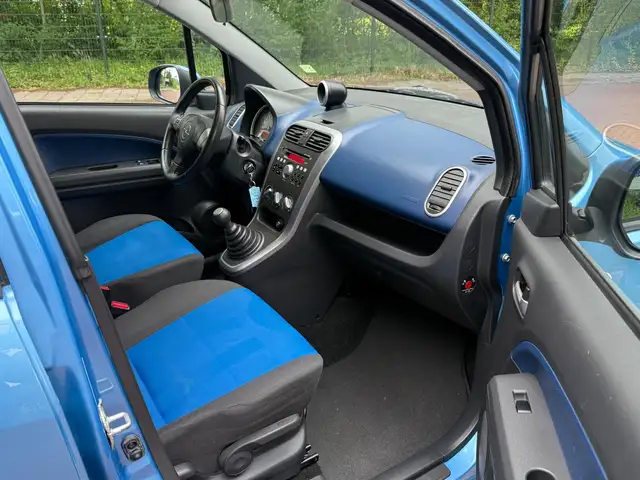 Opel Agila view 12