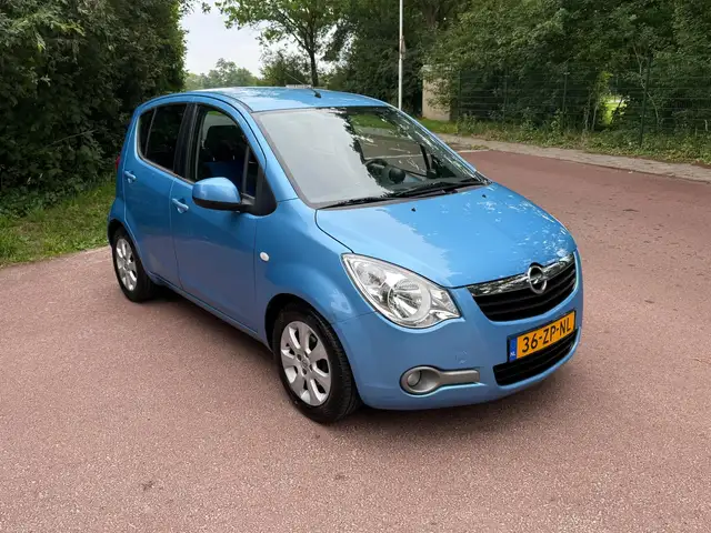 Opel Agila view 8