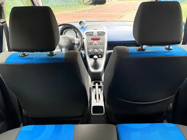 Opel Agila view 14