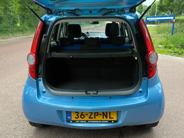 Opel Agila view 9