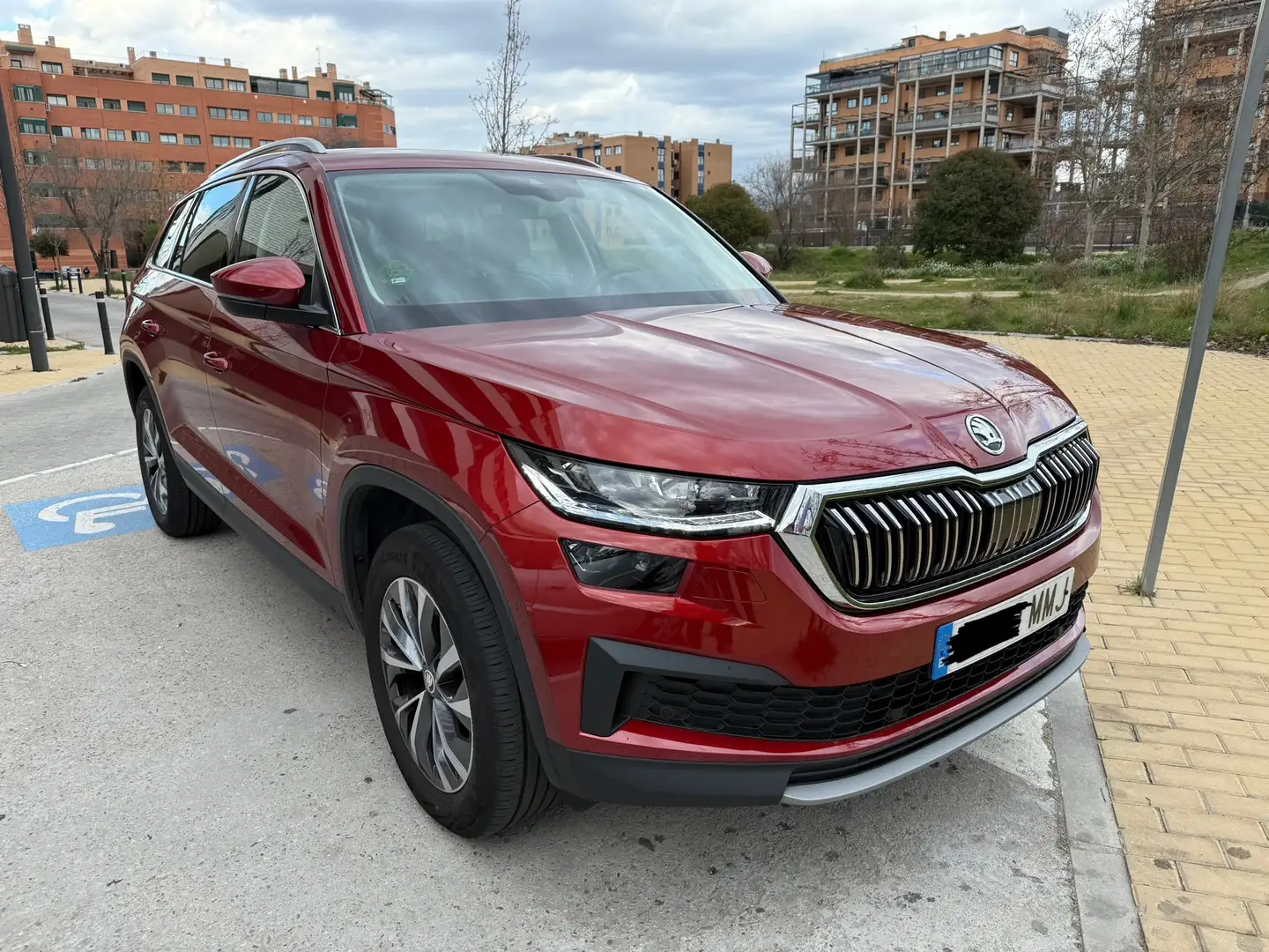 Skoda Kodiaq Kodiaq 1.5 TSI Style 4x2 DSG 110kW Style Rojo - 1