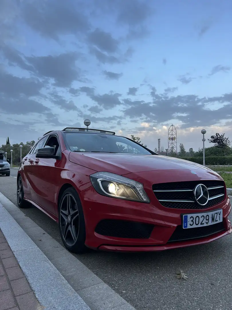 Mercedes-Benz A 200 200CDI BE AMG Line Roşu - 1