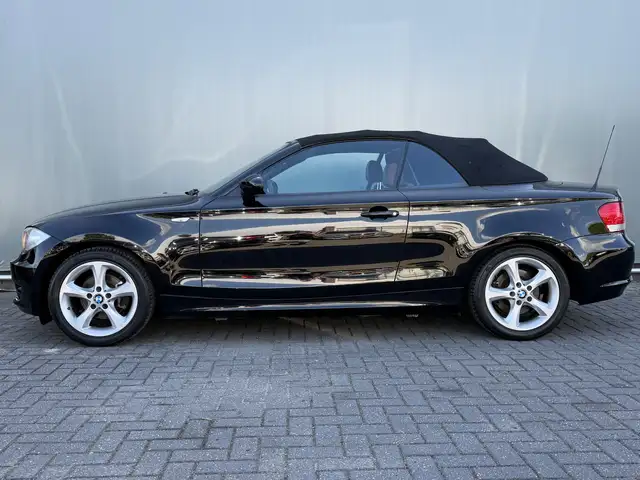 BMW 1 Series view 10