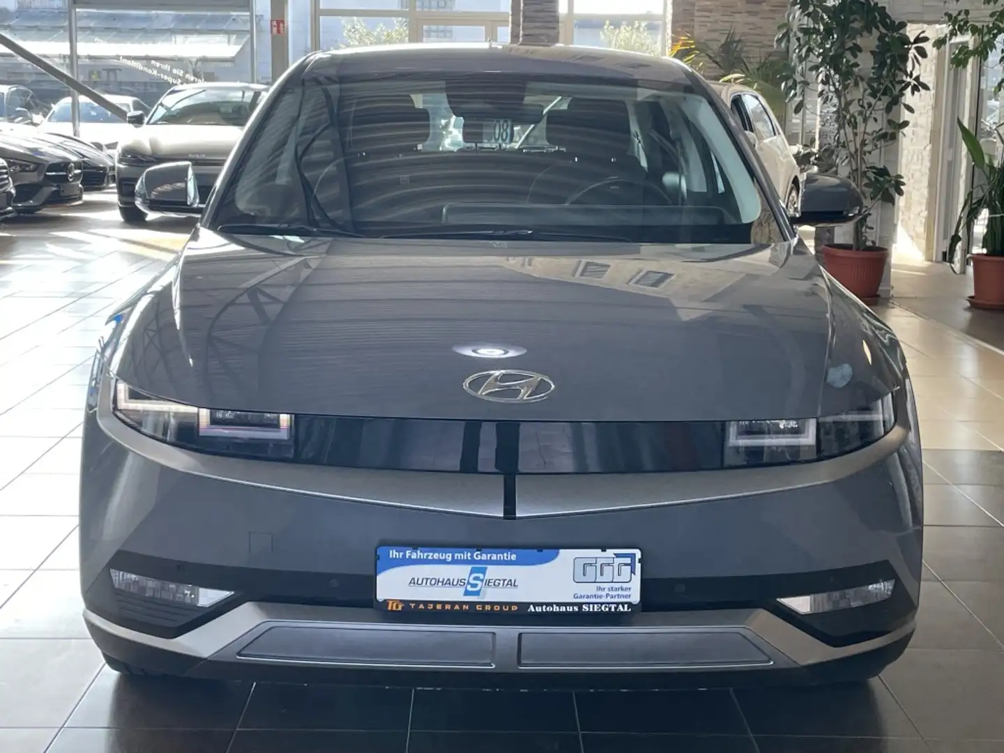 Hyundai IONIQ 5 Dynamiq Elektro Navi NSCC LED R.Cam DAB+ Grau - 2
