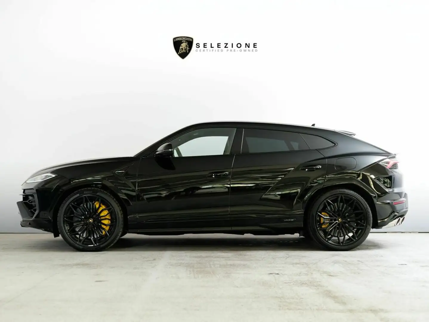 Lamborghini Urus SE Noir - 2