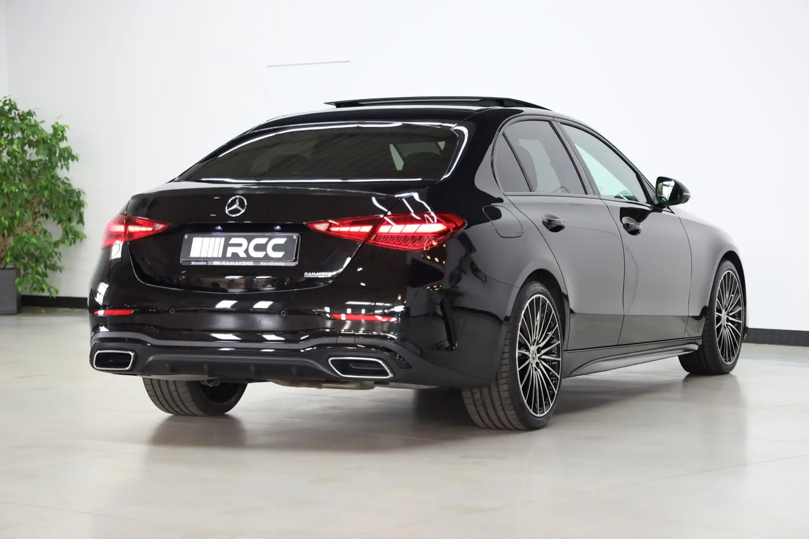 Mercedes-Benz C 300 AMG Night 19" PANORAMA Massage 360°cam Memory Negro - 2