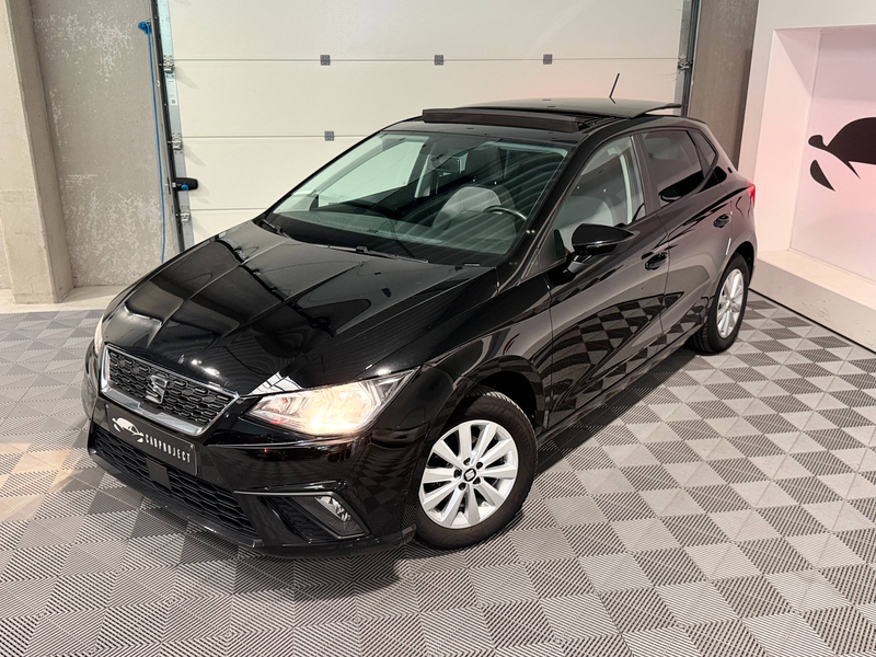SEAT Ibiza 1.0 TSI, Toit Ouvrant, Car-Play, GPS, Capteurs AR — photo 2