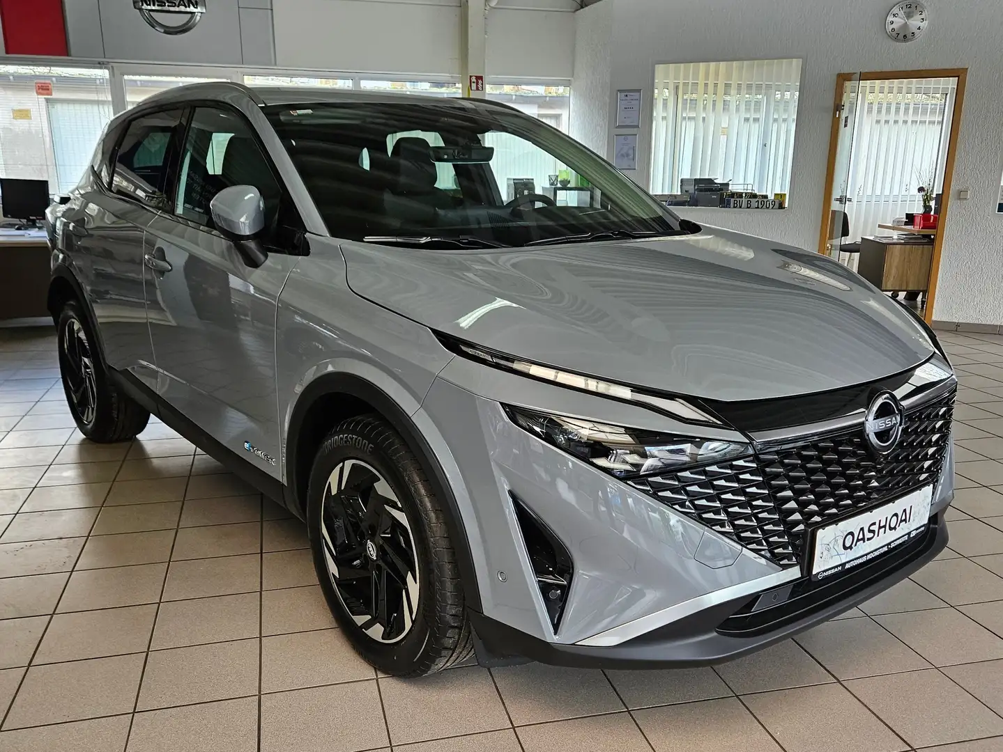 Nissan Qashqai 1.5 VC-T e-Power N-Connecta Grigio - 2