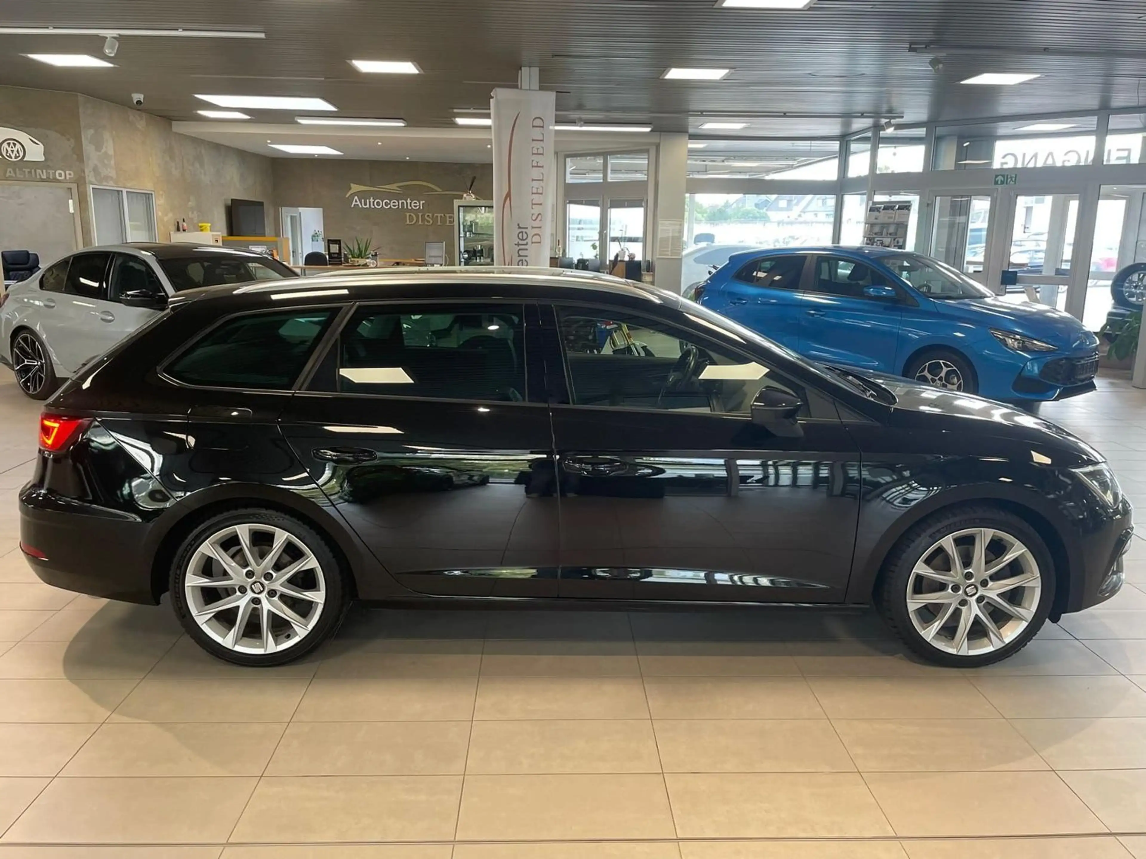 SEAT Leon FR Panorama — photo 8