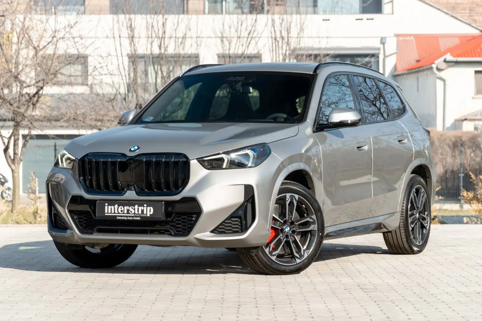 BMW X1 23d M SPORT.PANORAMA.DR.ASS.PRO.360°.HUD.LED. Argent - 1