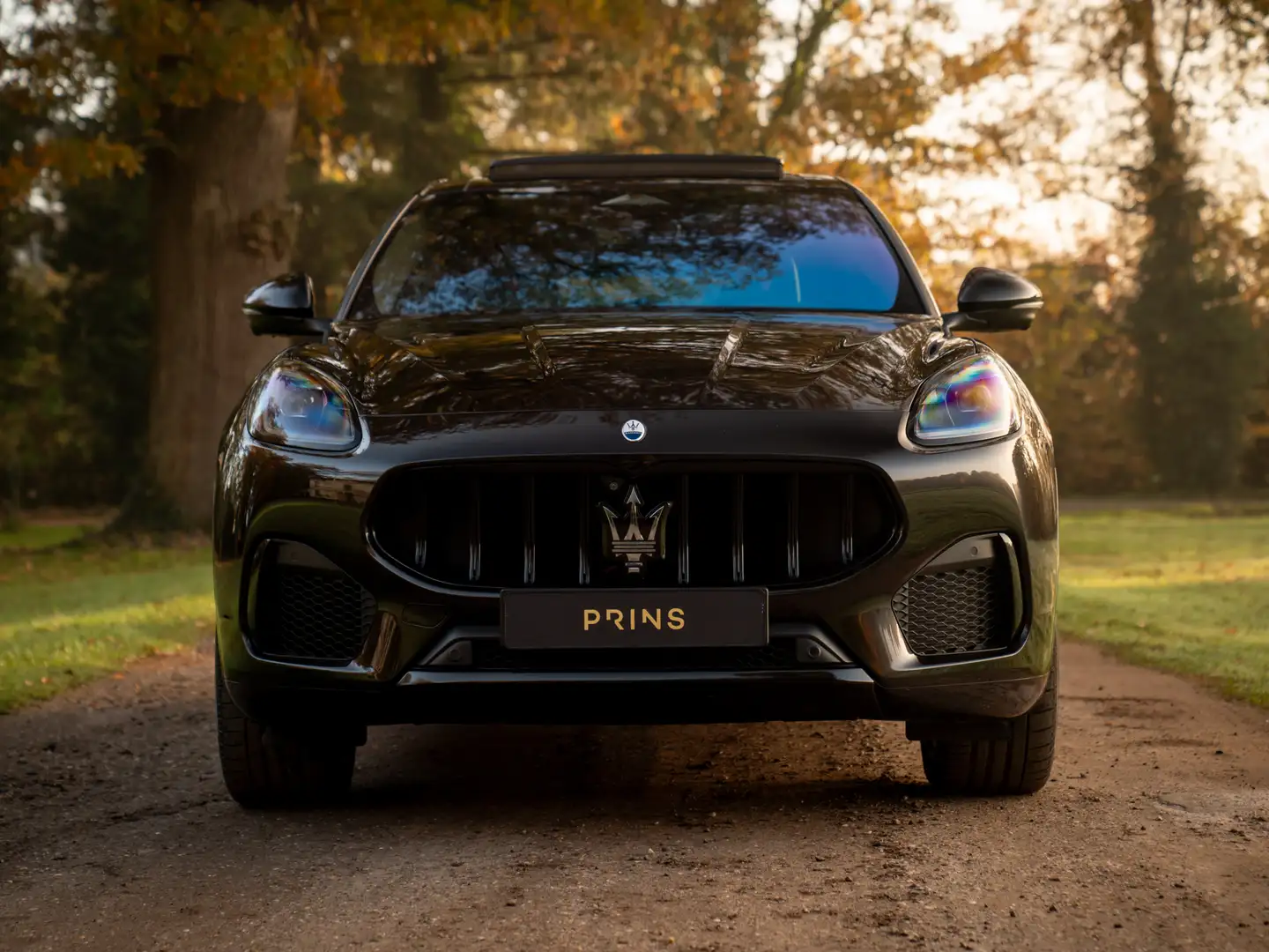 Maserati Grecale Modena 330pk | Pano-dak | Sonus Faber | 360 cam | Noir - 2