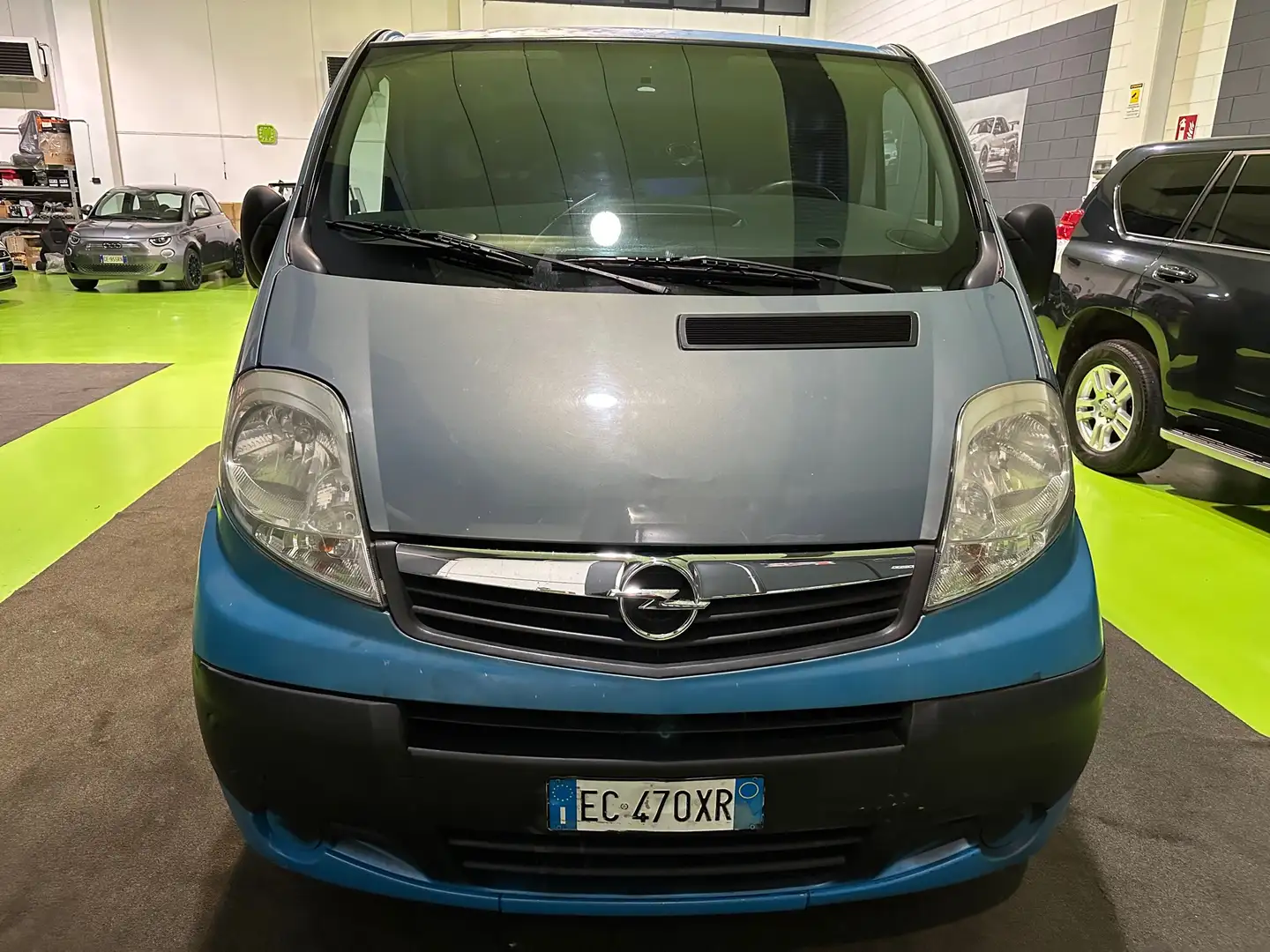 Opel Vivaro 2.0 cdti 115cv Modrá - 2