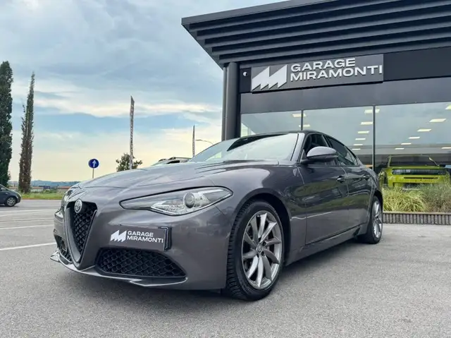 Alfa Romeo Giulia 2.2 t Business 150cv auto