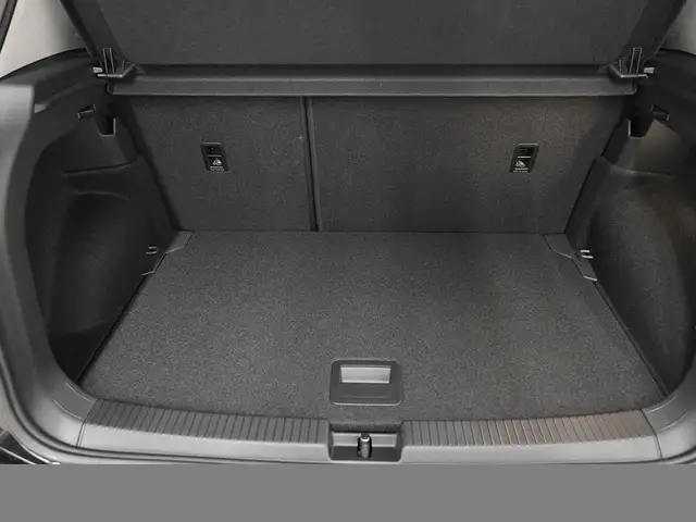 Volkswagen T-Cross view 8