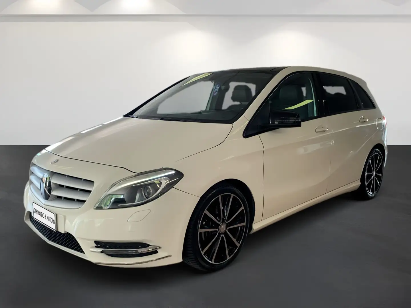 Mercedes-Benz B 180 - T246/T242 B 180 cdi Premium auto Bianco - 1