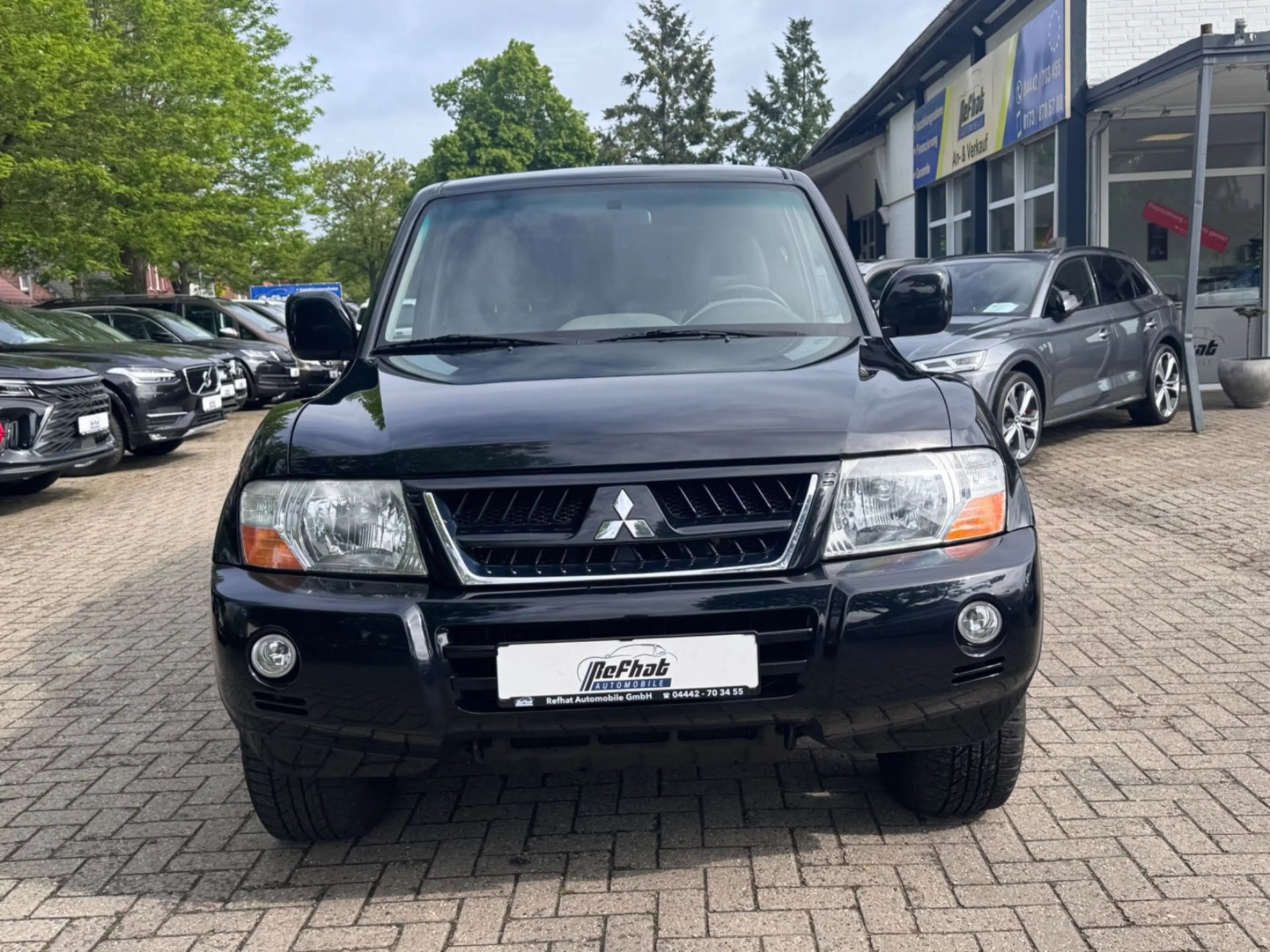 Mitsubishi Pajero 3.2 DI-D Liberty*AHK*7-SITZER* — photo 3