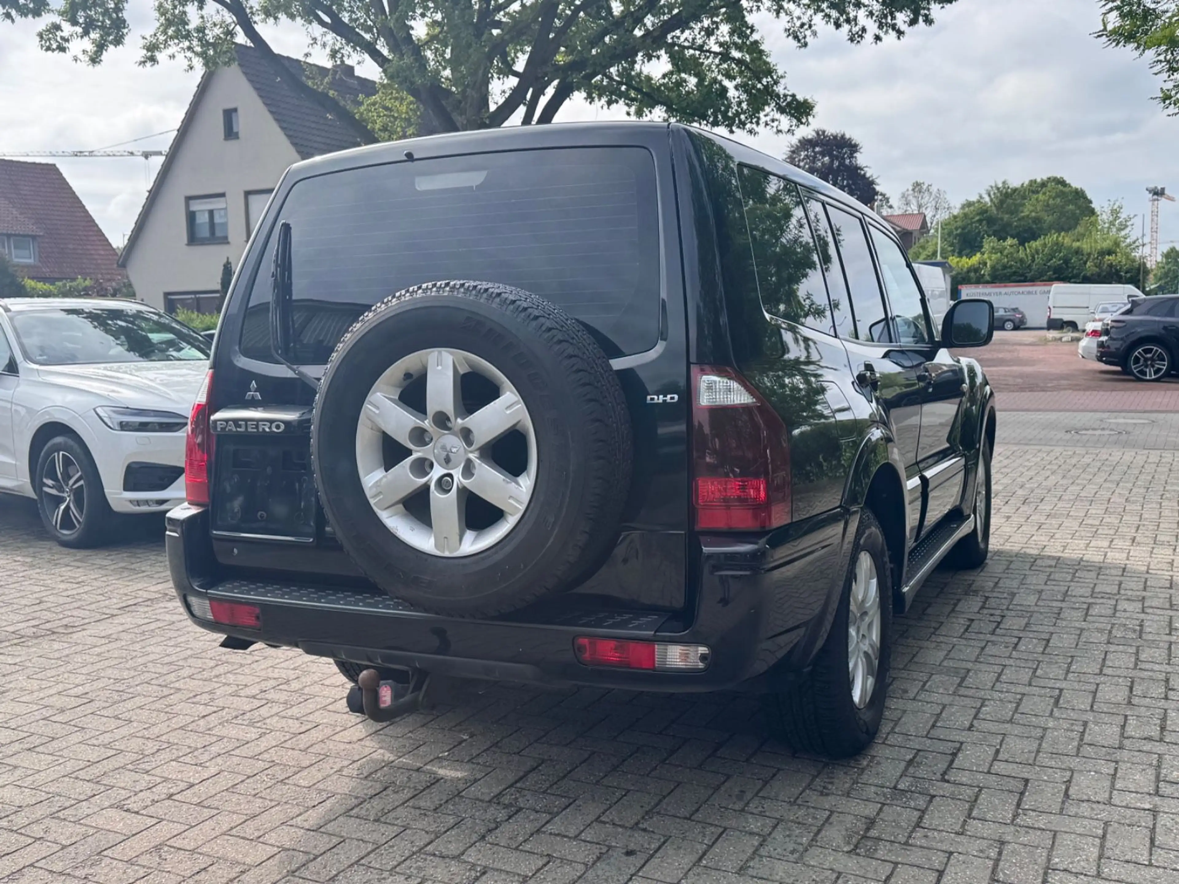 Mitsubishi Pajero 3.2 DI-D Liberty*AHK*7-SITZER* — photo 7
