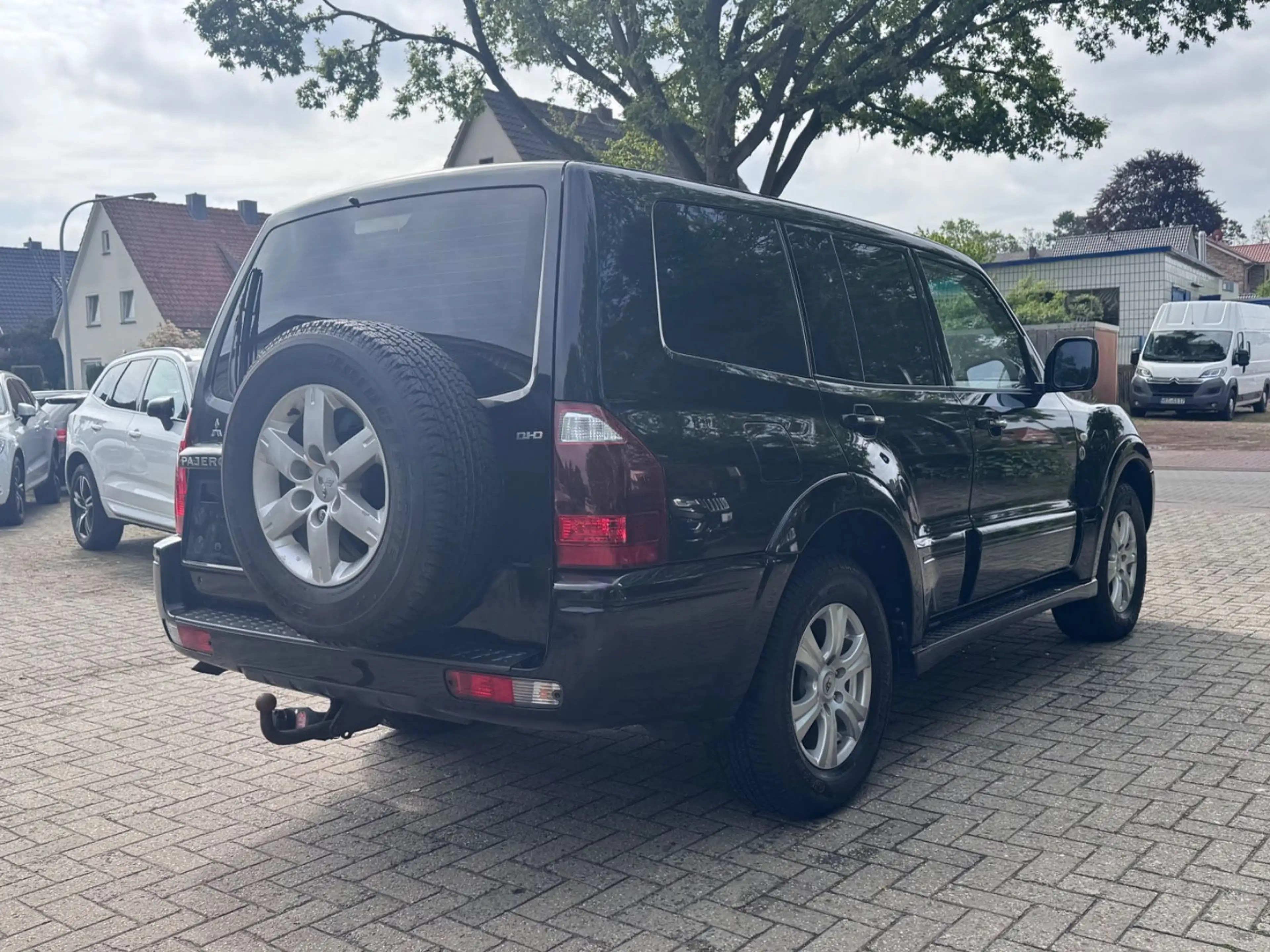 Mitsubishi Pajero 3.2 DI-D Liberty*AHK*7-SITZER* — photo 6