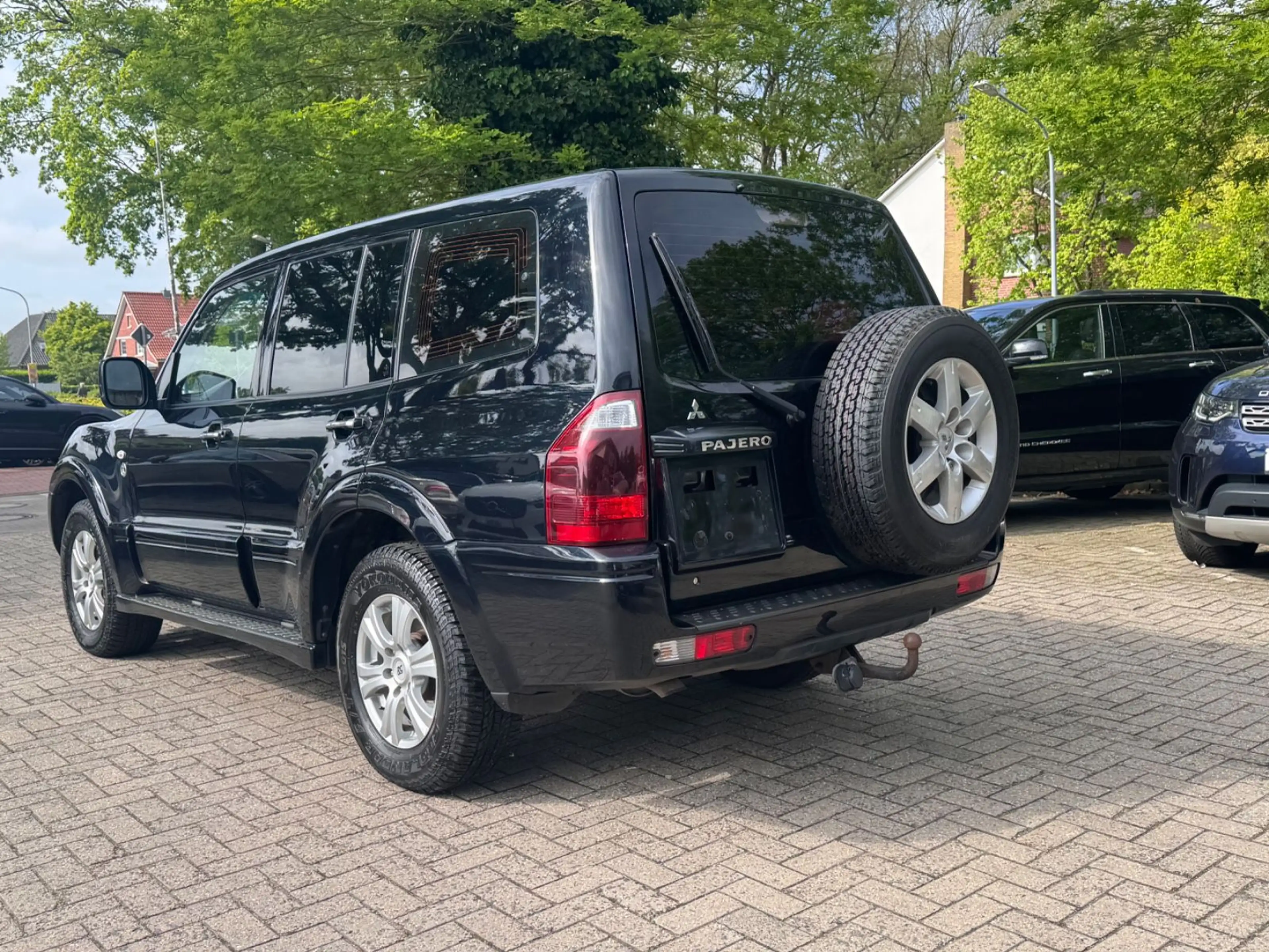 Mitsubishi Pajero 3.2 DI-D Liberty*AHK*7-SITZER* — photo 9