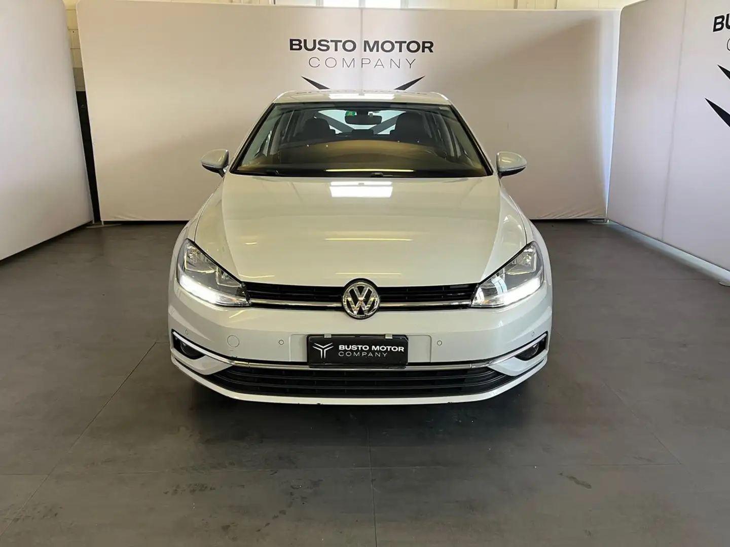 Volkswagen Golf 1.0 TSI 110 CV Business Wit - 2