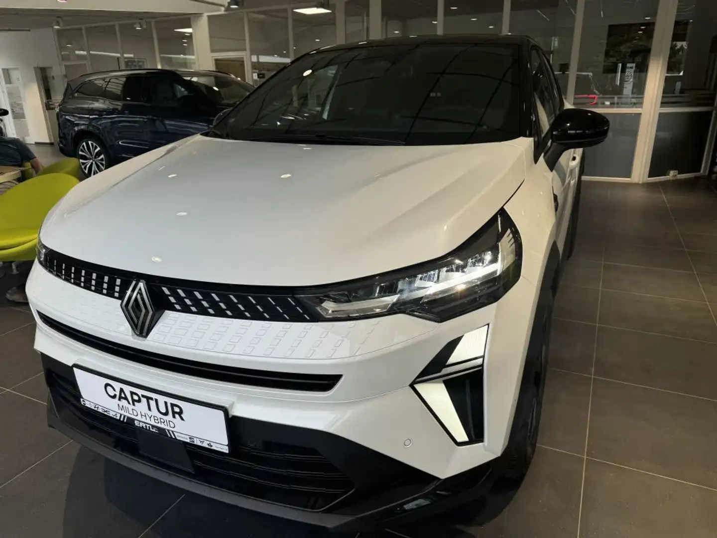 Renault Captur Techno MildHybrid140 Weiß - 1