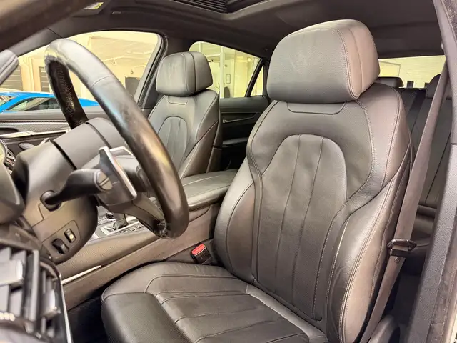 BMW X6 view 13