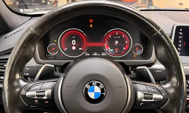 BMW X6 view 14