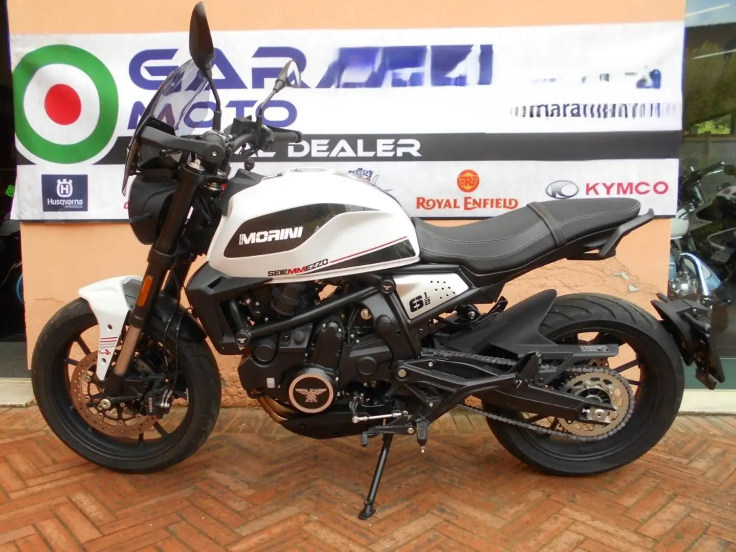Moto Morini Seiemmezzo STR Bianco - 1