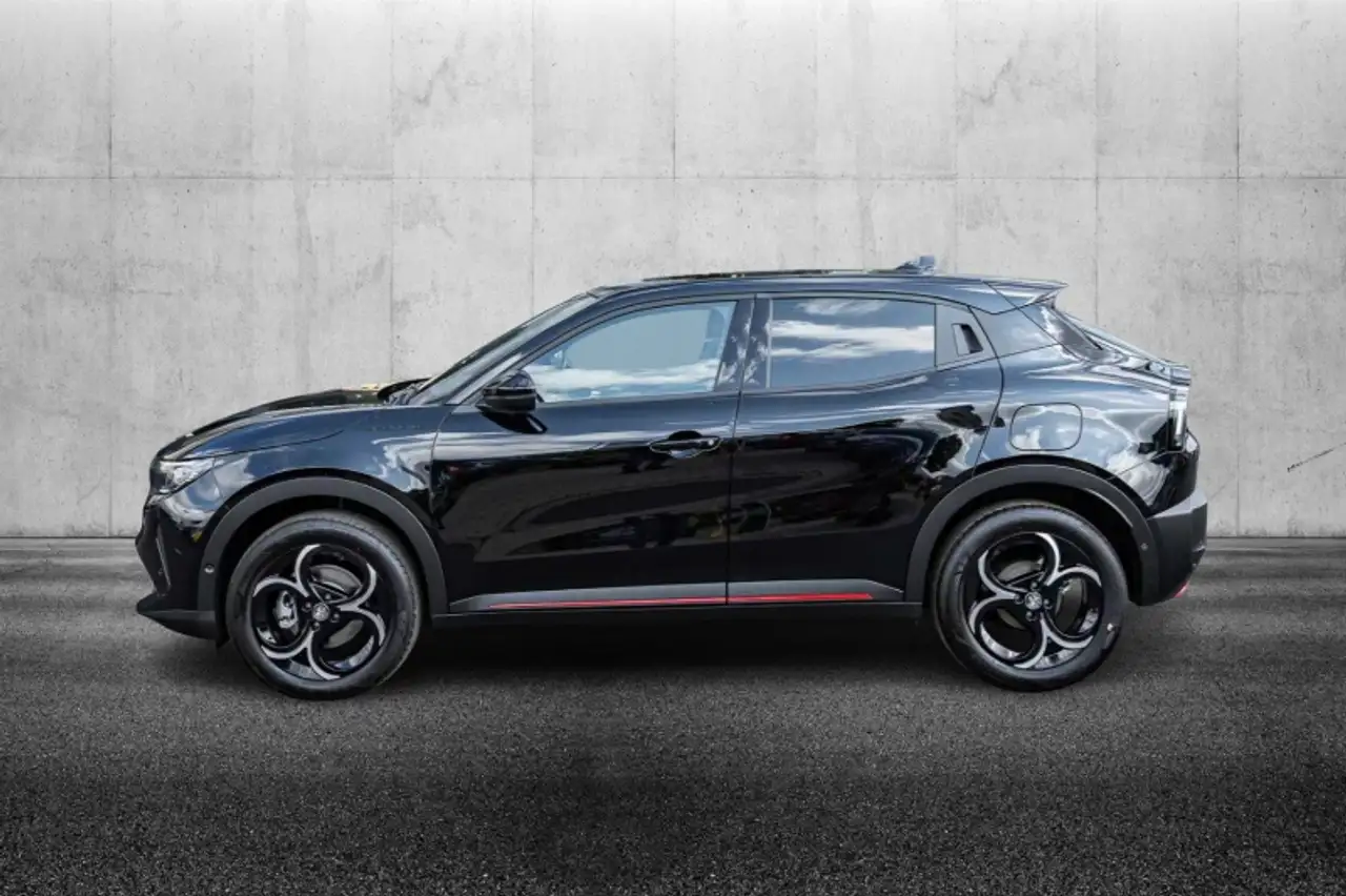 Alfa Romeo Junior 2025