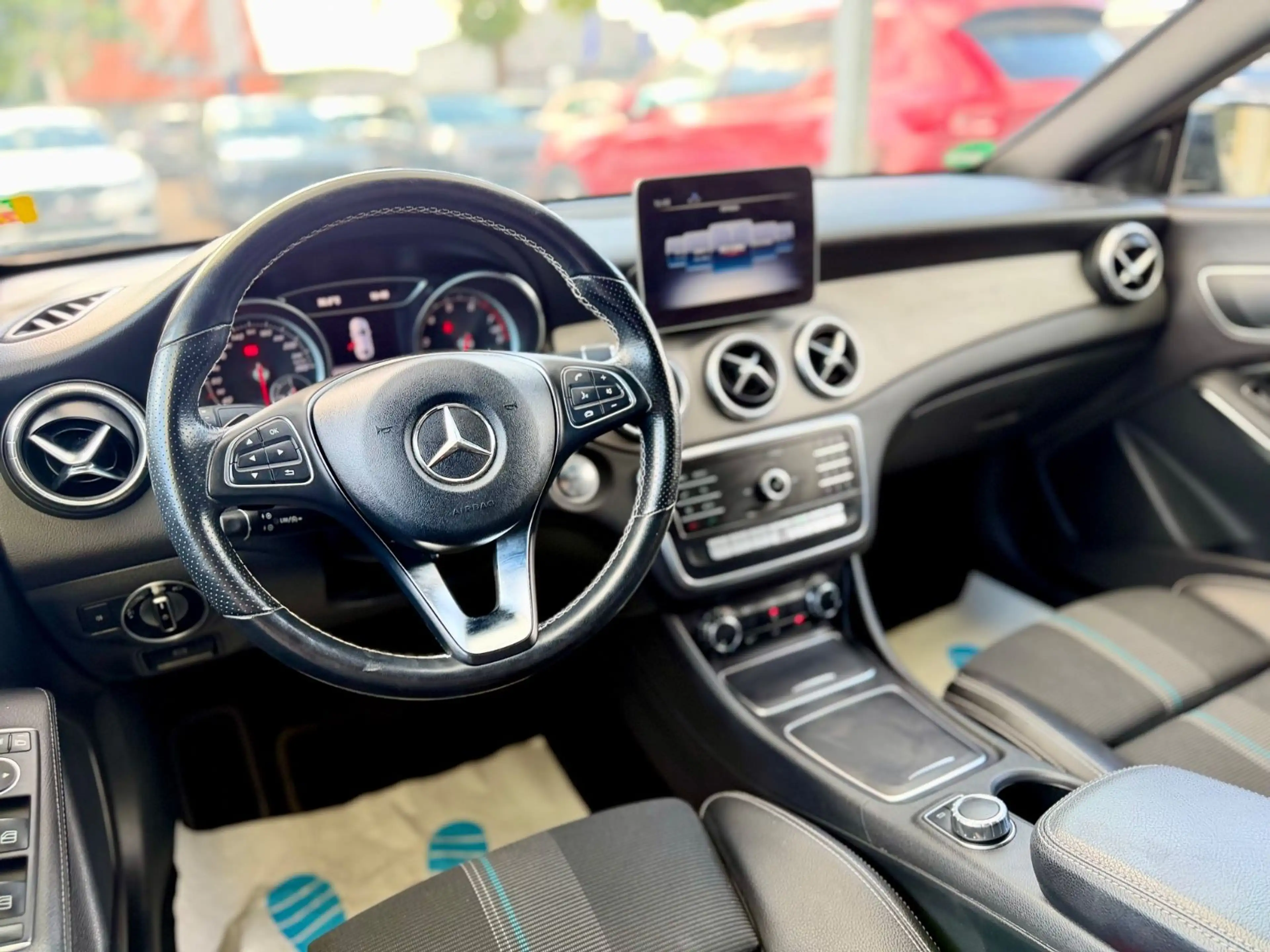 Mercedes-Benz CLA 220 4Matic Coupe Night-Paket Sport RKam — photo 11