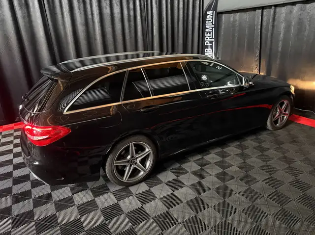Mercedes-Benz C-Class view 13