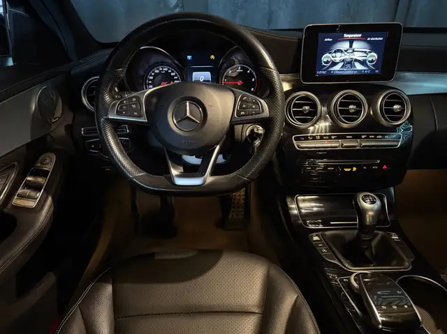 Mercedes-Benz C-Class view 25