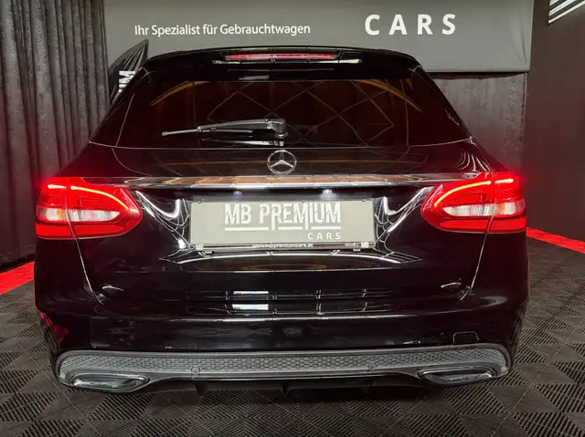 Mercedes-Benz C-Class view 16