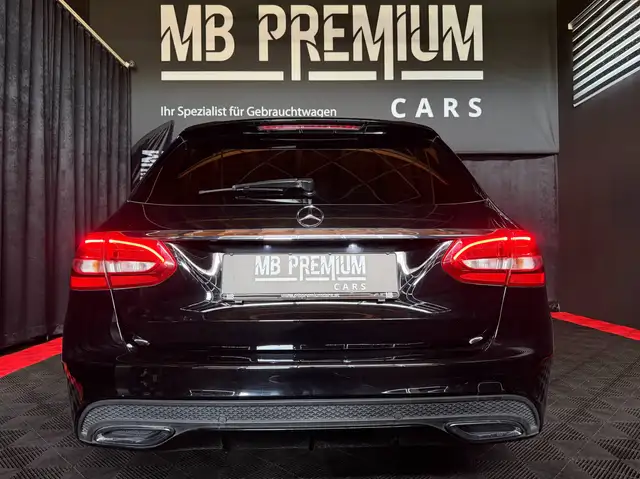 Mercedes-Benz C-Class view 17