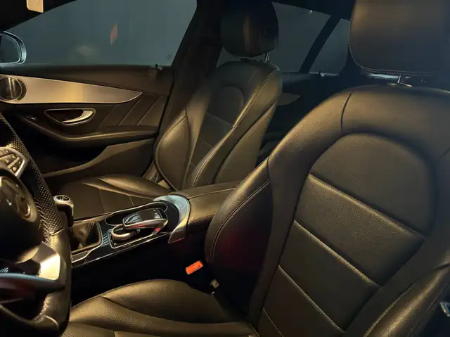 Mercedes-Benz C-Class view 28