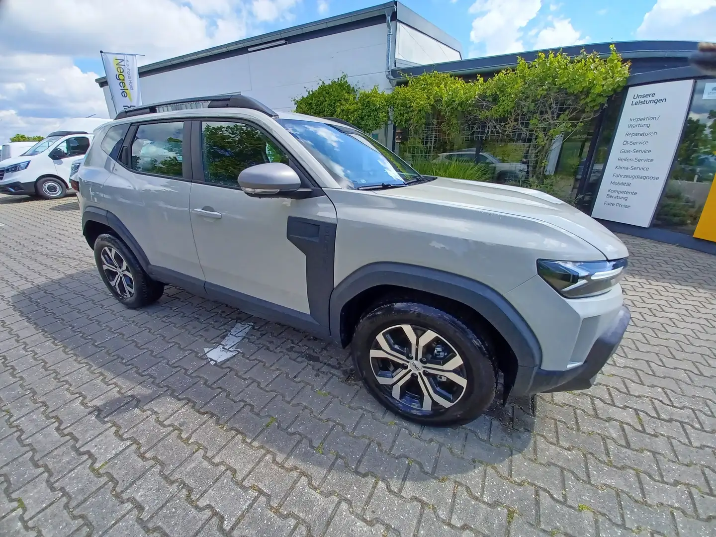 Dacia Duster TCe 130 Expression Beige - 2